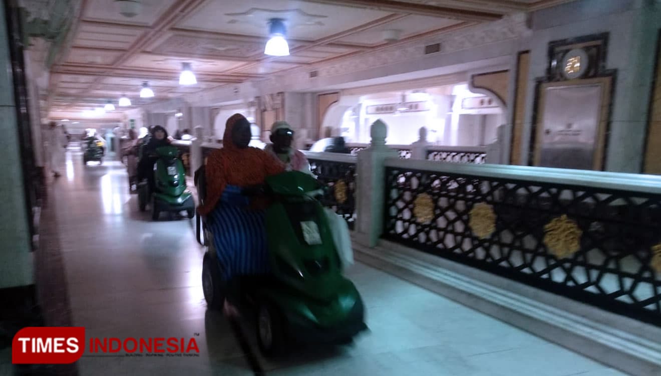 Untuk Jemaah Lansia, Tawaf dan Sai Bisa Mudah dengan Naik Skuter